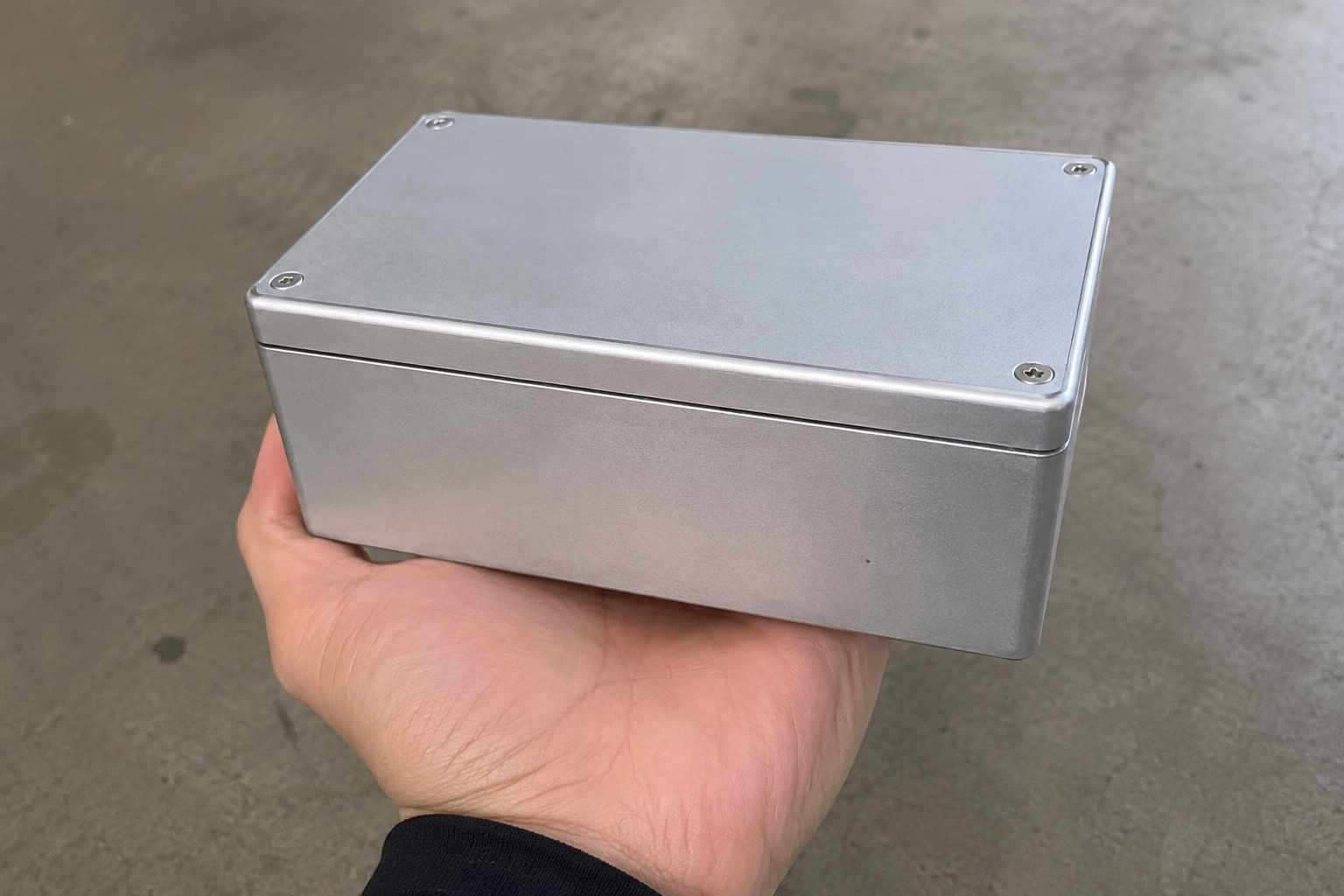 Lightweight aluminum enclosure